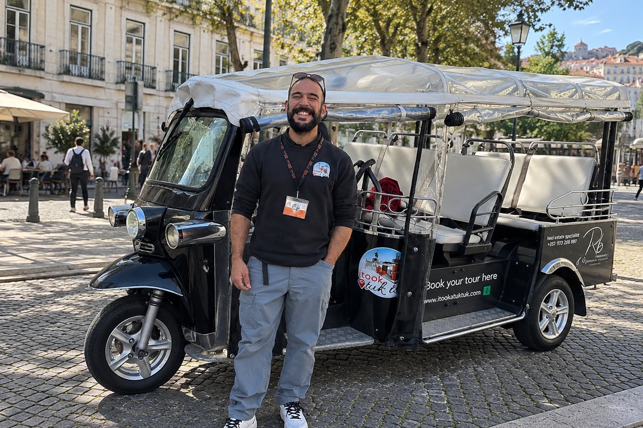 Johnny, tour guide at I Took a Tuk Tuk in Lisbon