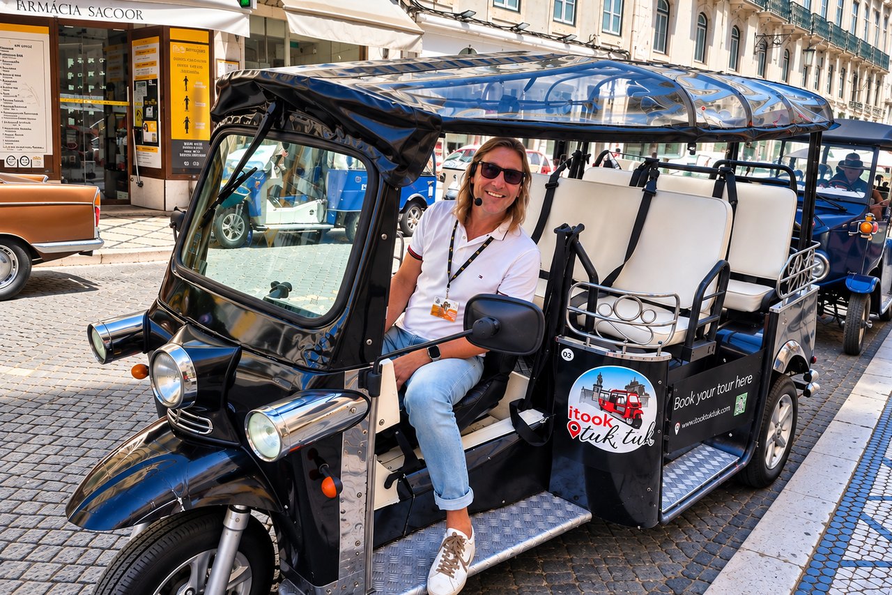 Serra, tour guide at I Took a Tuk Tuk in Lisbon