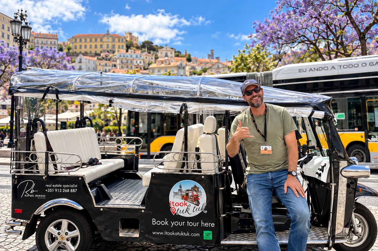 Troni, tour guide at I Took a Tuk Tuk in Lisbon